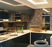 Wallpapers for everywhere, even in the kitchen. Easy to clean.